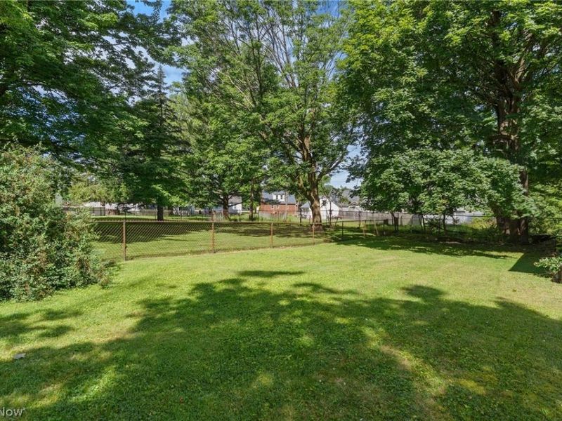 21820 Mastick Road, Fairview Park, OH 44126 Photo 6