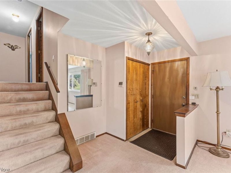 21820 Mastick Road, Fairview Park, OH 44126 Photo 9