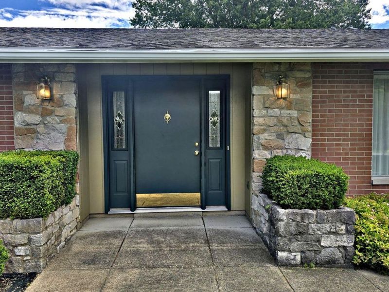 2082 Stowe Drive, Springfield, OH 45505 Photo 2