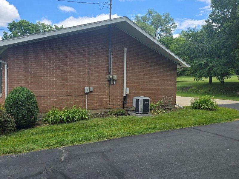 2082 Stowe Drive, Springfield, OH 45505 Photo 46
