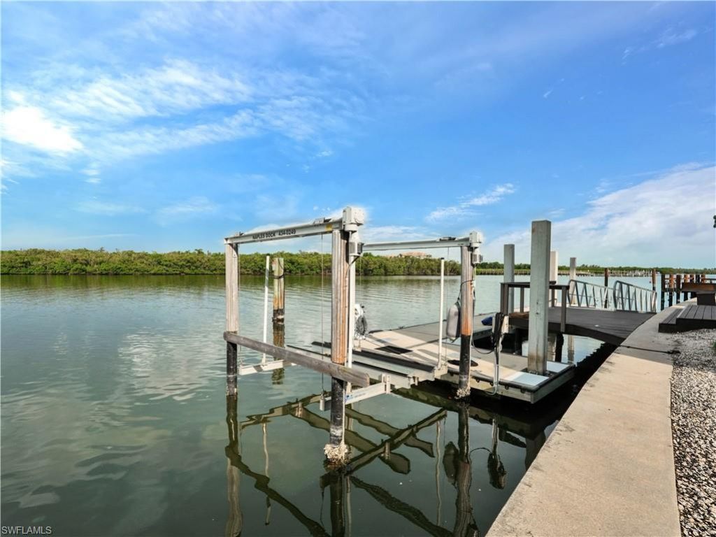 2535 Tarpon Rd, Naples, FL 34102 Photo