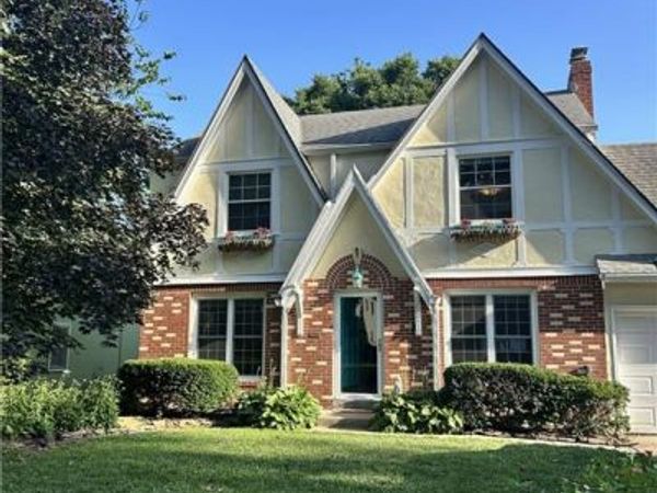 439 E 80th Street, Kansas City, MO 64131