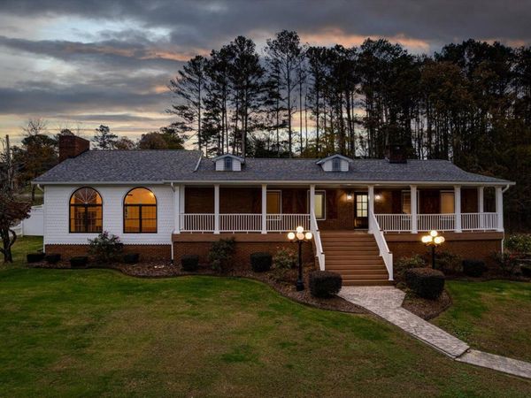 105 County Road 206 , Bridgeport, AL 35740