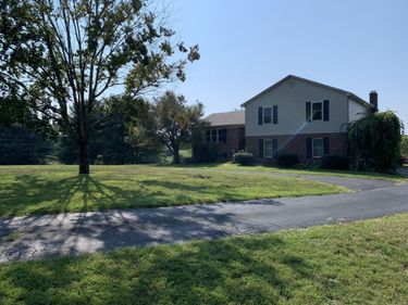 120 Rolling Ridge Drive, Berea, KY 40403