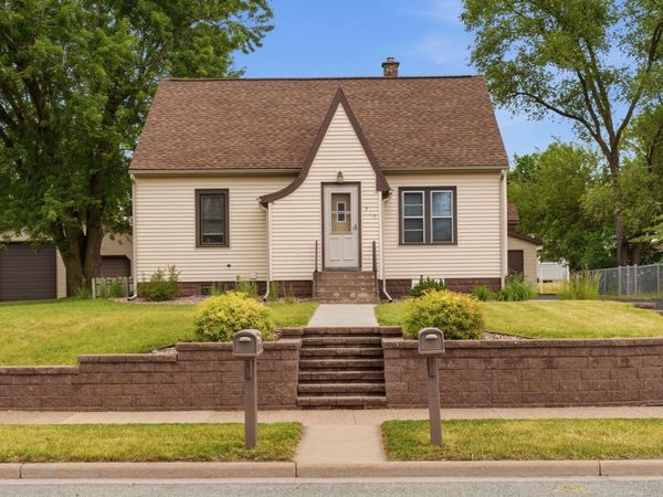 310 9th Ave N, Onalaska, WI 54650