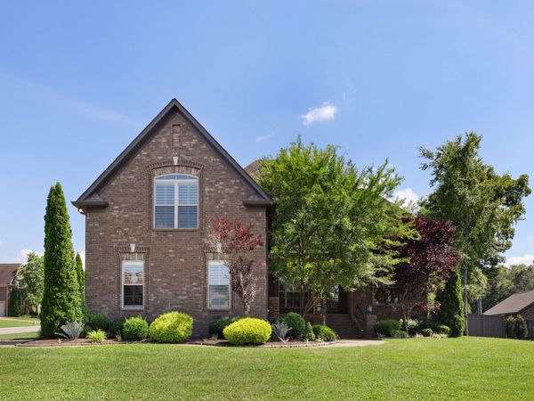 100 Wembly Ln , Mount Juliet, TN 37122