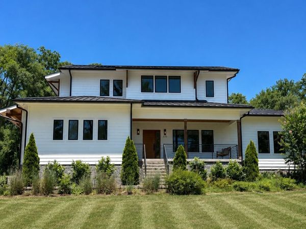 828 Russleo Drive , Nashville, TN 37209
