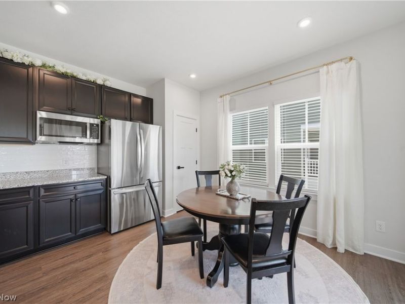 6877 Harrington Court Avenue NE, Canton, OH 44721 Photo 11