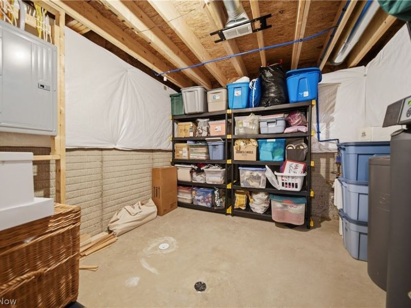 6877 Harrington Court Avenue NE, Canton, OH 44721 Photo 35