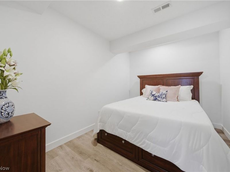 6877 Harrington Court Avenue NE, Canton, OH 44721 Photo 37