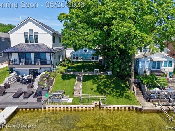 13022 Cussewago Drive, Fenton Twp, MI 48430