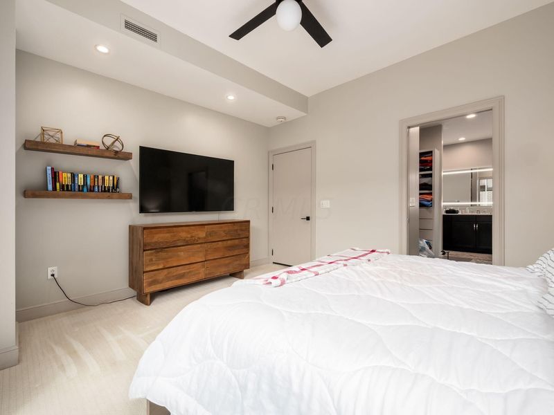 1145 N High Street , Unit 204, Columbus, OH 43201 Photo 11