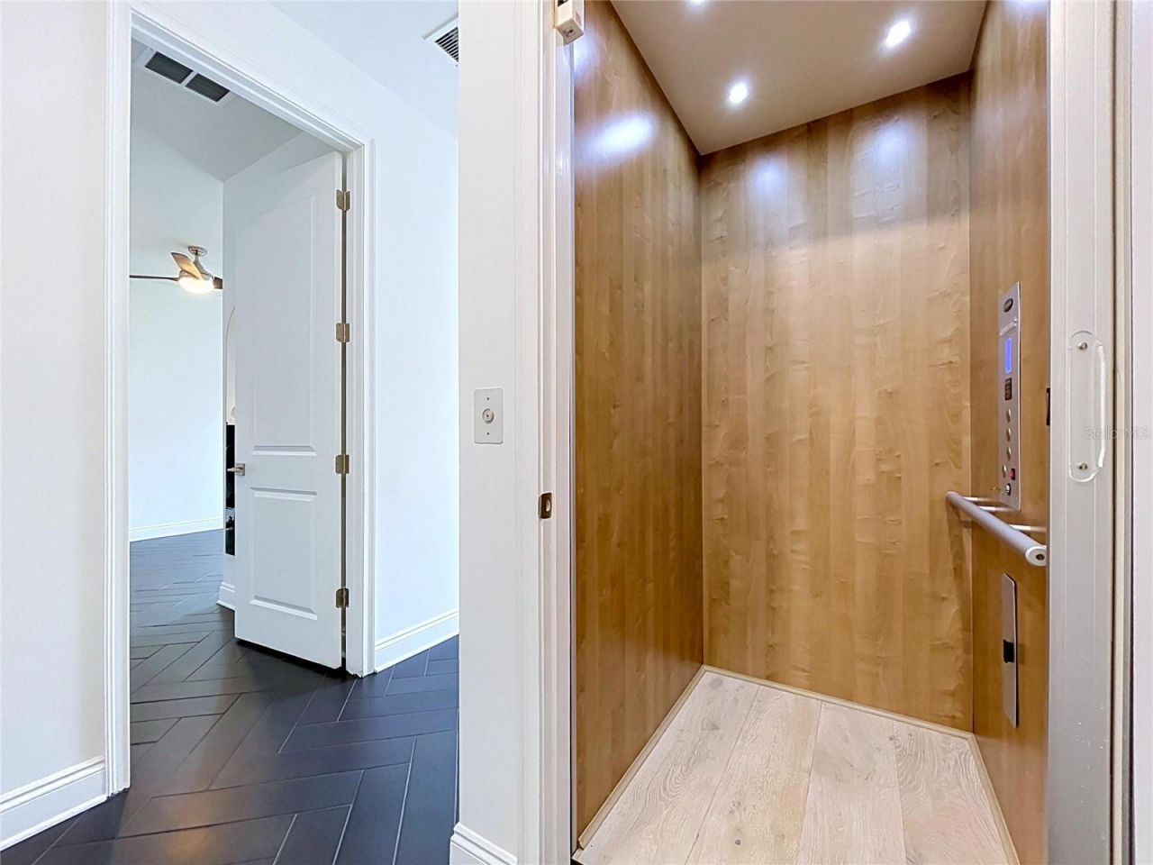 3702 W Roland Street, Unit 3, Tampa, FL 33609 Photo