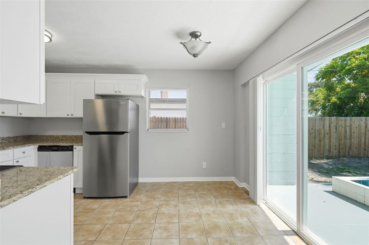 3934 Helena Street Ne, Saint Petersburg, FL 33703 Photo