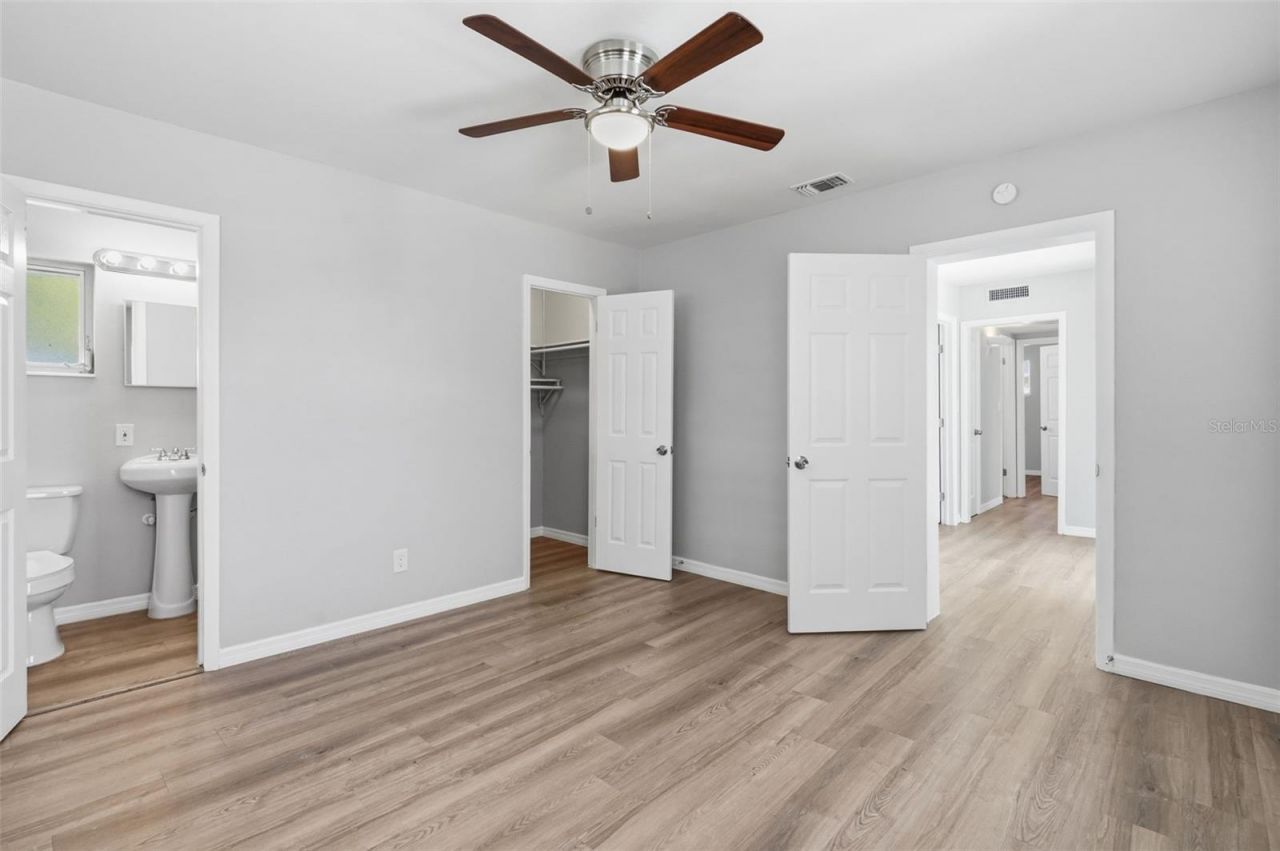 3934 Helena Street Ne, Saint Petersburg, FL 33703 Photo