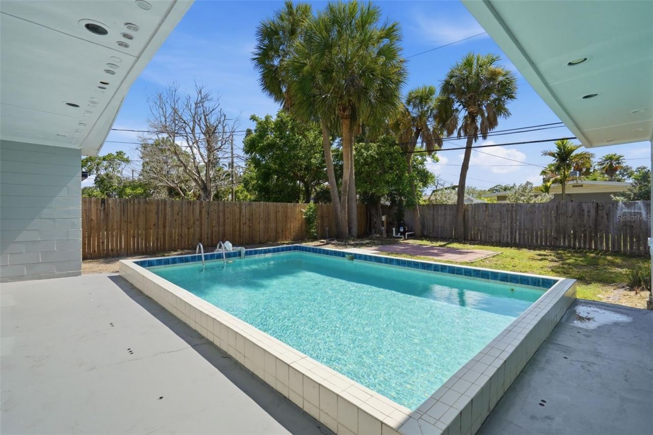 3934 Helena Street Ne, Saint Petersburg, FL 33703 Photo