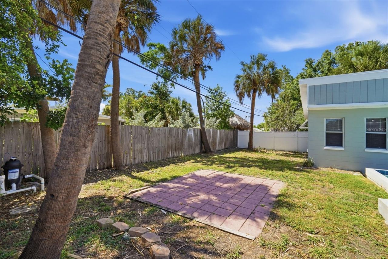 3934 Helena Street Ne, Saint Petersburg, FL 33703 Photo