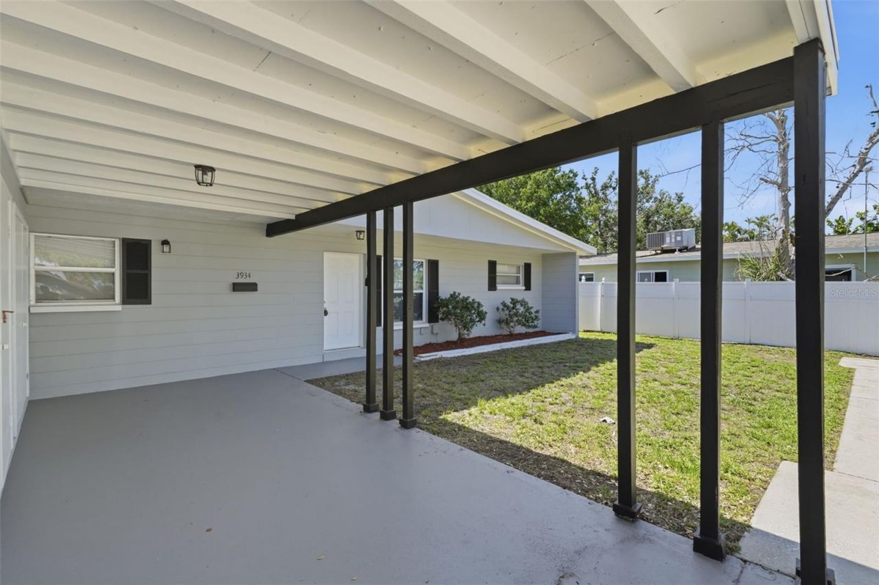 3934 Helena Street Ne, Saint Petersburg, FL 33703 Photo