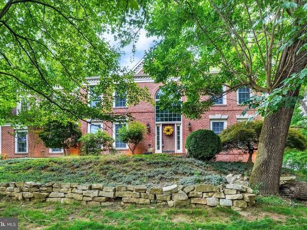 4701 ROCK LEDGE DRIVE, HARRISBURG, PA 17110