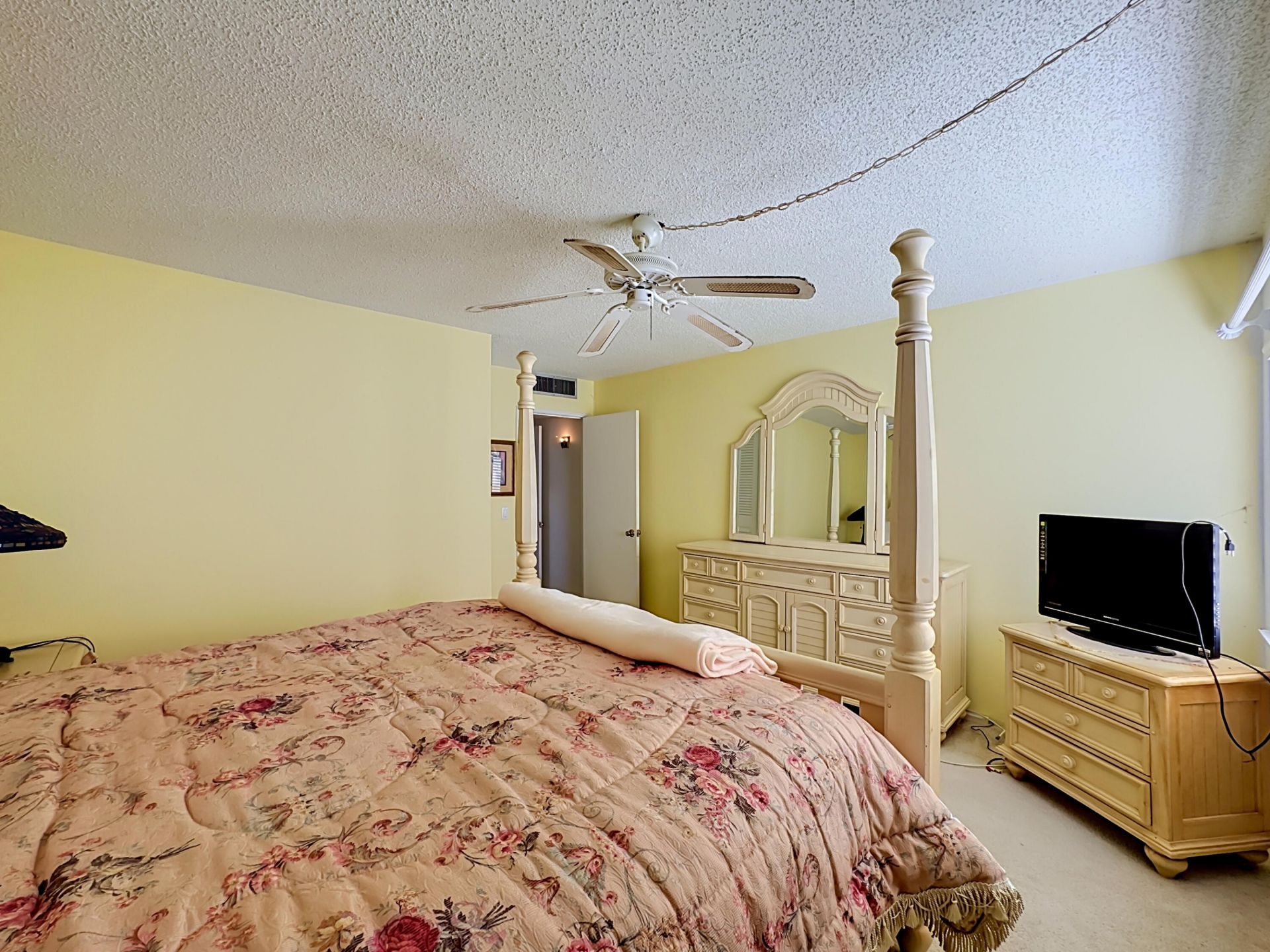1310 NE 14th Court, Unit K17, Jensen Beach, FL 34957 Photo
