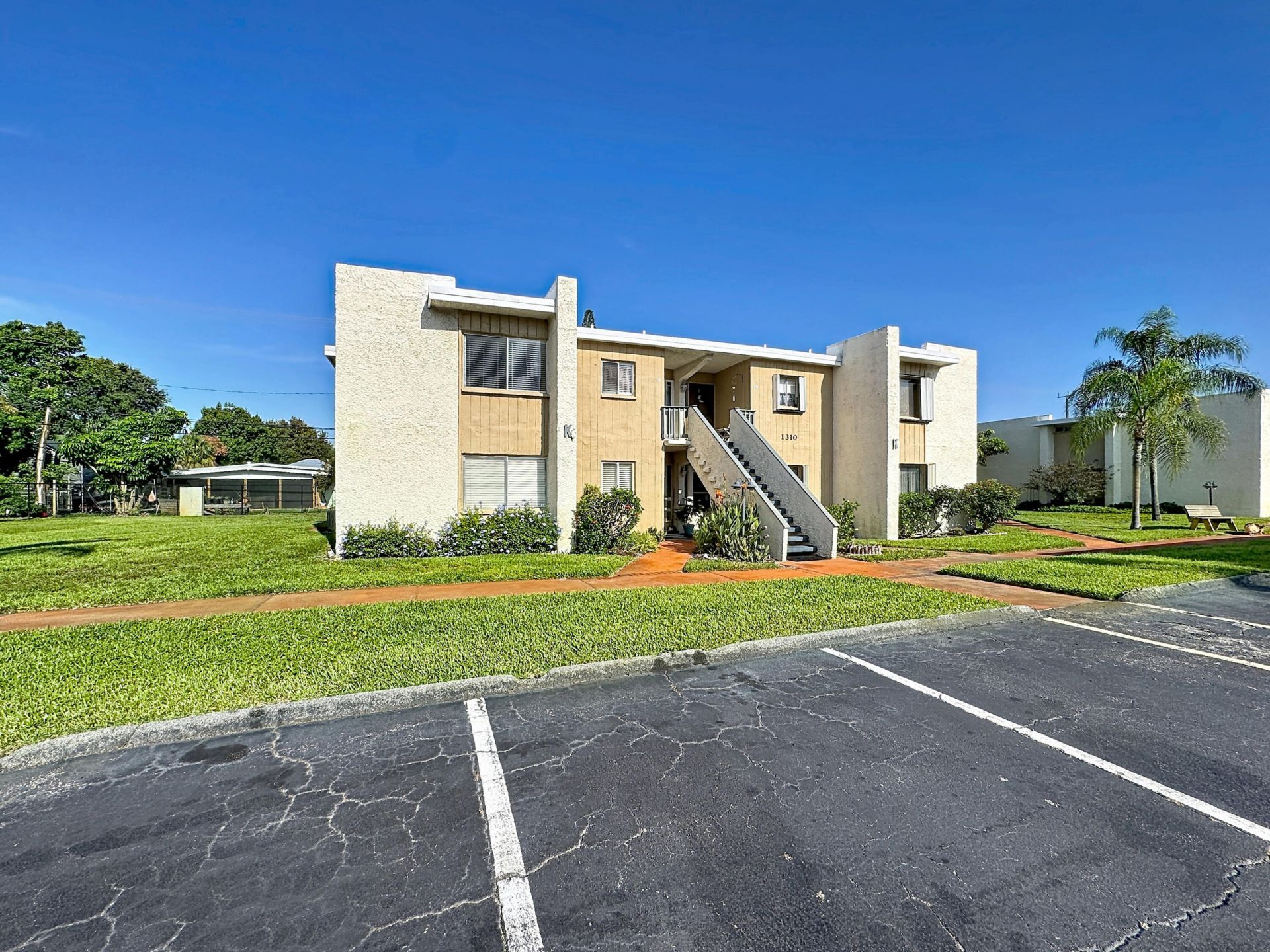 1310 NE 14th Court, Unit K17, Jensen Beach, FL 34957 Photo
