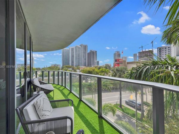 121 NE 34th St , Unit L304, Miami, FL 33137