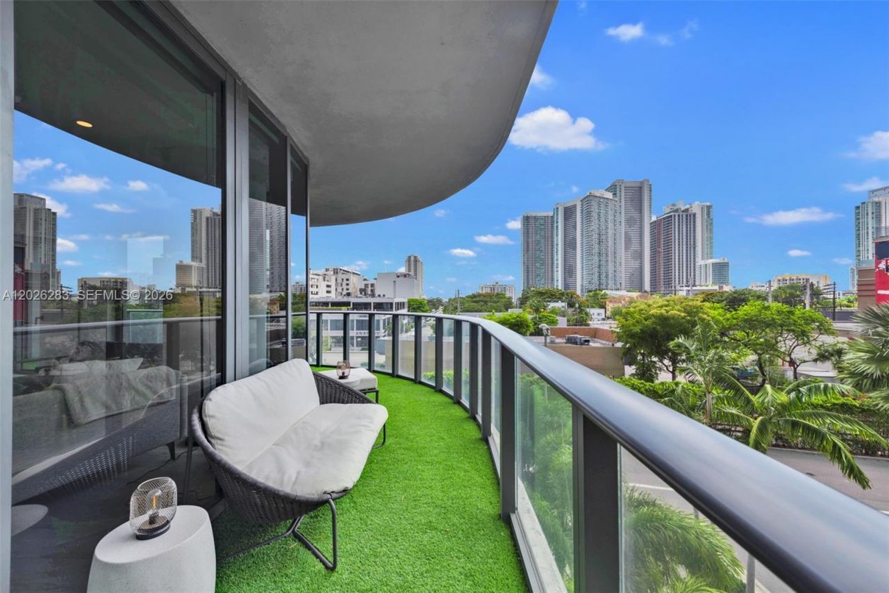 121 NE 34th St , Unit L304, Miami, FL 33137 Photo