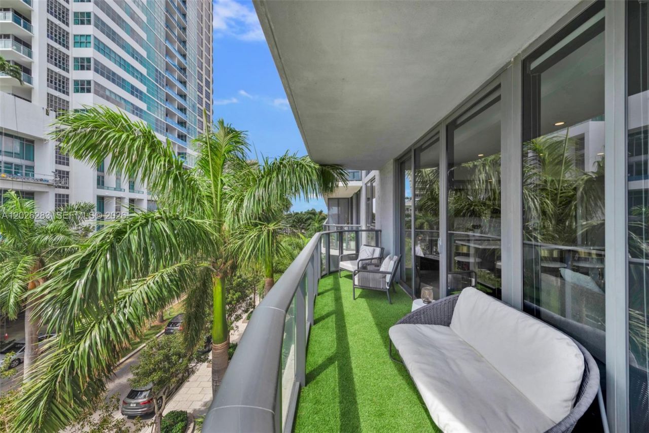 121 NE 34th St , Unit L304, Miami, FL 33137 Photo