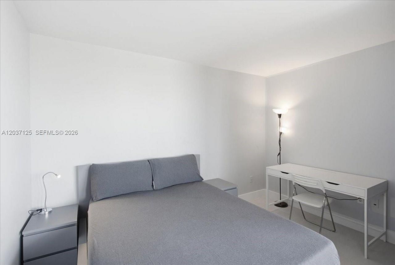 2899 Collins Ave , Unit 1022, Miami Beach, FL 33140 Photo