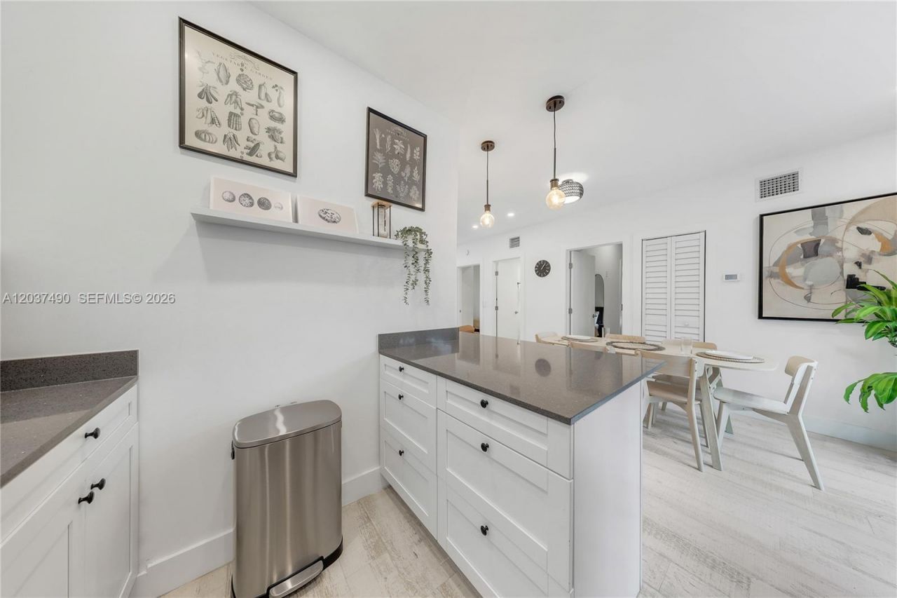 243 NW 32nd St , Miami, FL 33127 Photo
