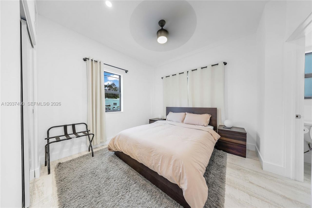 243 NW 32nd St , Miami, FL 33127 Photo