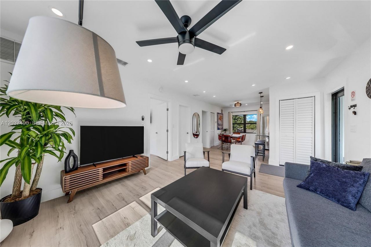 243 NW 32nd St , Miami, FL 33127 Photo