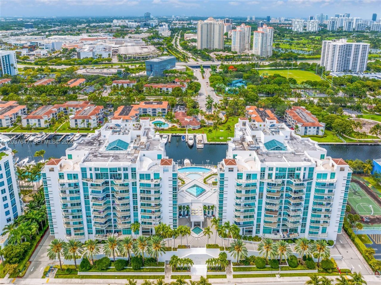 3131 NE 188th St , Unit 2-506, Aventura, FL 33180 Photo
