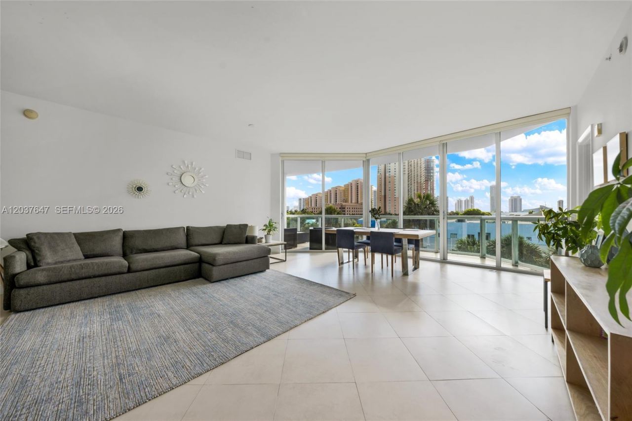 3131 NE 188th St , Unit 2-506, Aventura, FL 33180 Photo