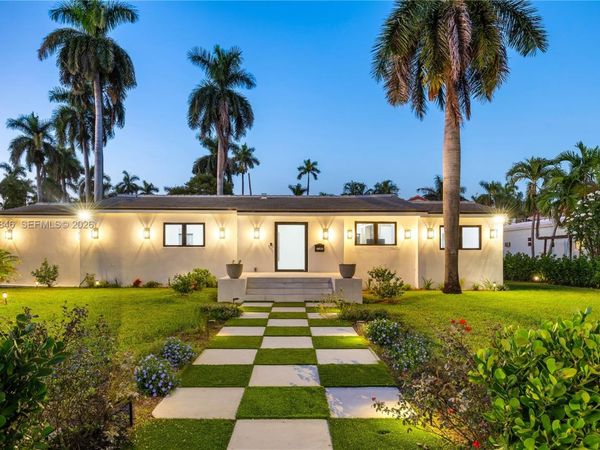 1141 Hollywood Blvd , Hollywood, FL 33019