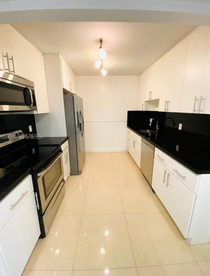 155 Ocean Lane Dr, Unit 504, Key Biscayne, FL 33149 Photo