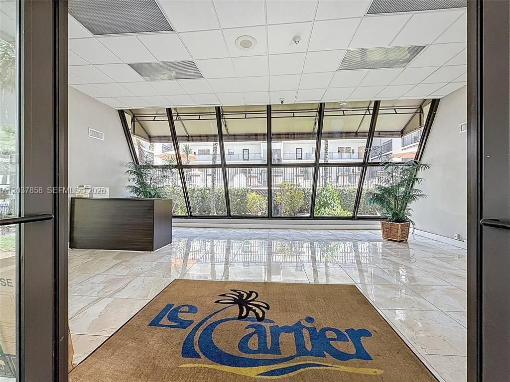 201 178th Dr , Unit 423, Sunny Isles Beach, FL 33160 Photo