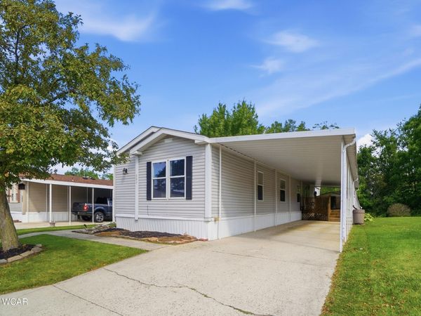 203 Pinewood Circle, Lima, OH 45804
