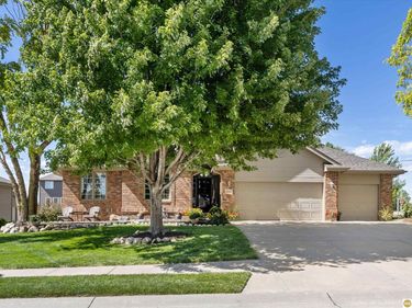 17002 Grant Street, Elkhorn, NE 68116