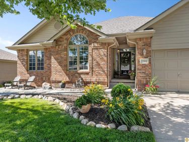 17002 Grant Street, Elkhorn, NE 68116