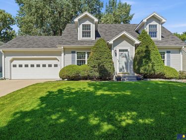 5111 S Bristolwood Lane, Lincoln, NE 68516
