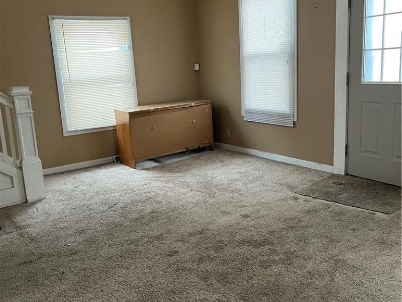2025 Pointview Avenue, Youngstown, OH 44502 Photo 3