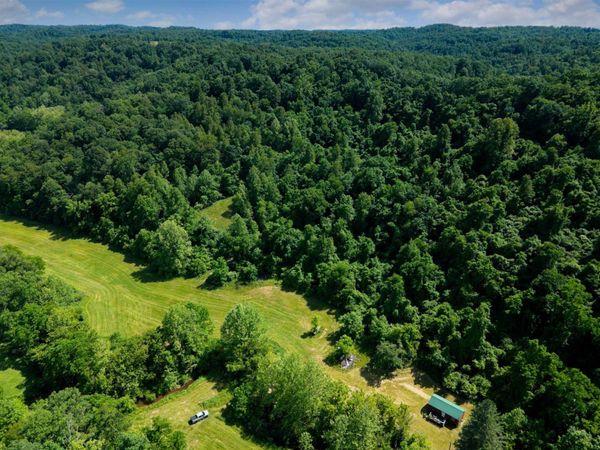 13272 Crab Creek Rd, Southside, WV 25187