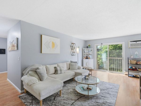 908 9th Avenue S, Unit 7, Hopkins, MN 55343