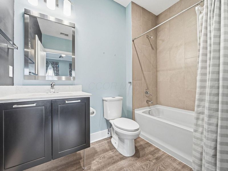 225 S Ohio Avenue , Unit 12, Columbus, OH 43205 Photo 38