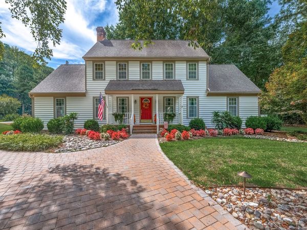 423 Weston Road , Yorktown, VA 23692