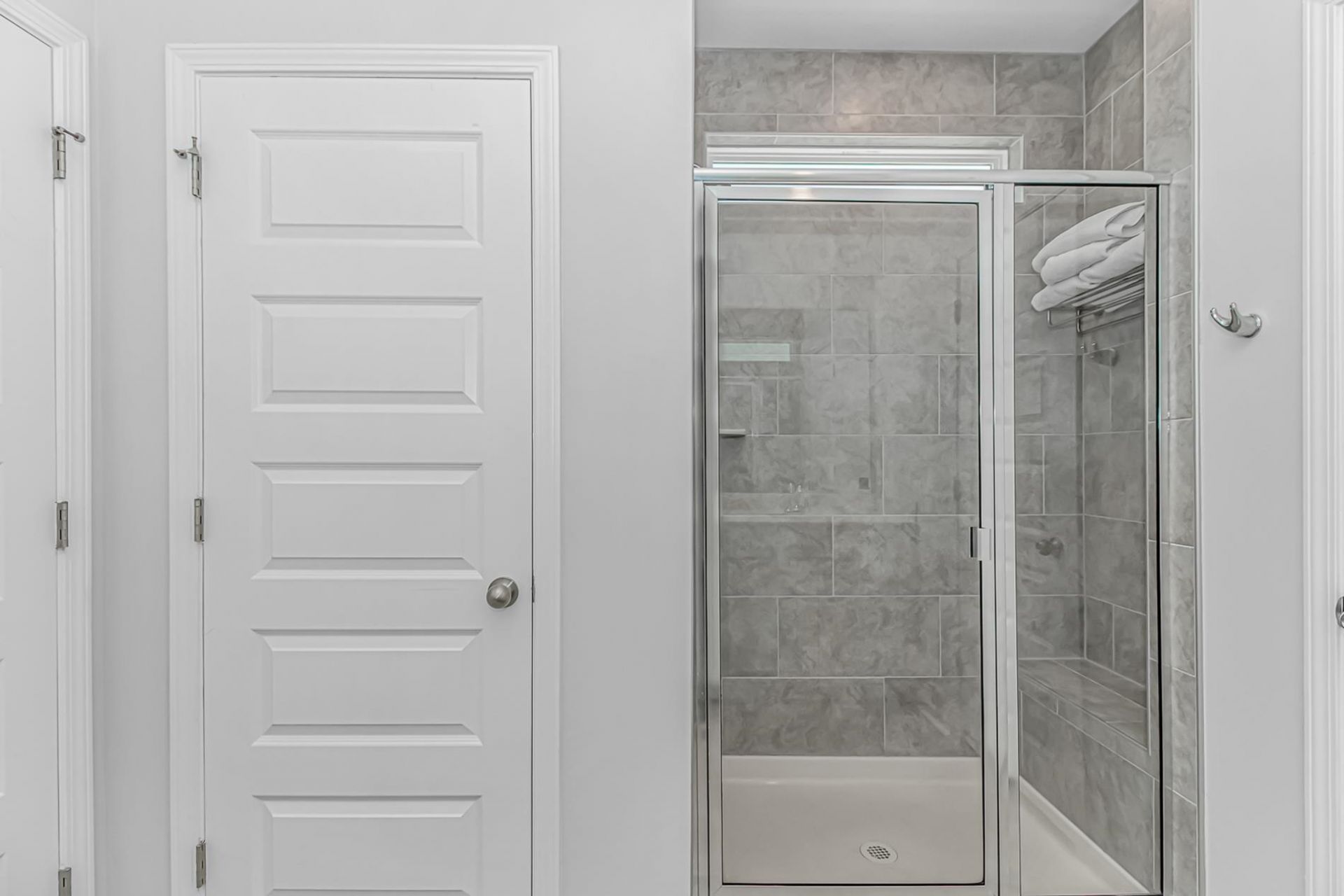 5709 Whitebark Dr. Photo 19
