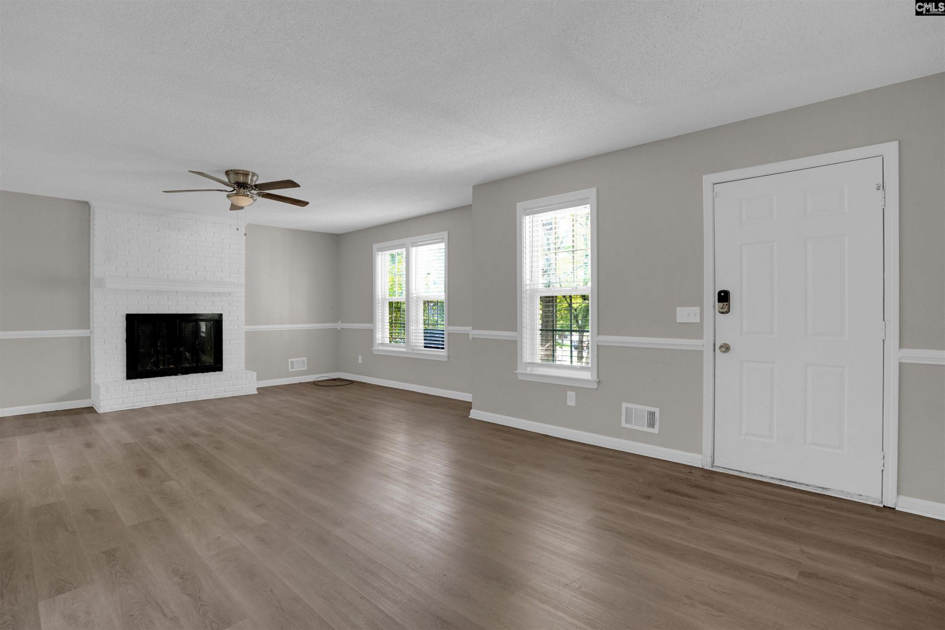 117 Dean Crest Road  Photo 4