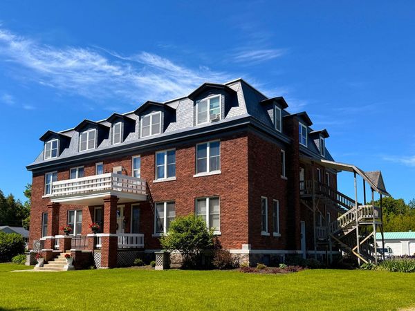 380 Church ST, St. Ignace, MI 49781
