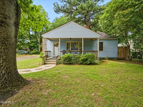1401 Marr Avenue , Elizabeth City, NC 27909